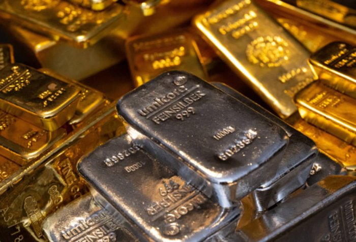 El oro y la plata suben en el mercado mundial