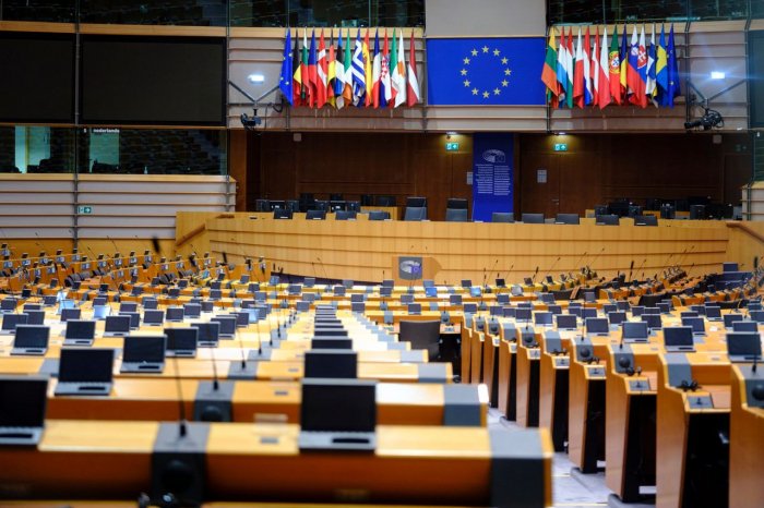 EU Parliament puts US trade deal on ice after latest Trump tariff hit