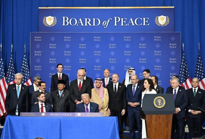  La resoluci&oacute;n del Consejo de la Paz fue adoptada por unanimidad 