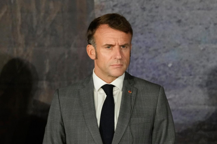 Makronun müşaviri Moskvada olub
