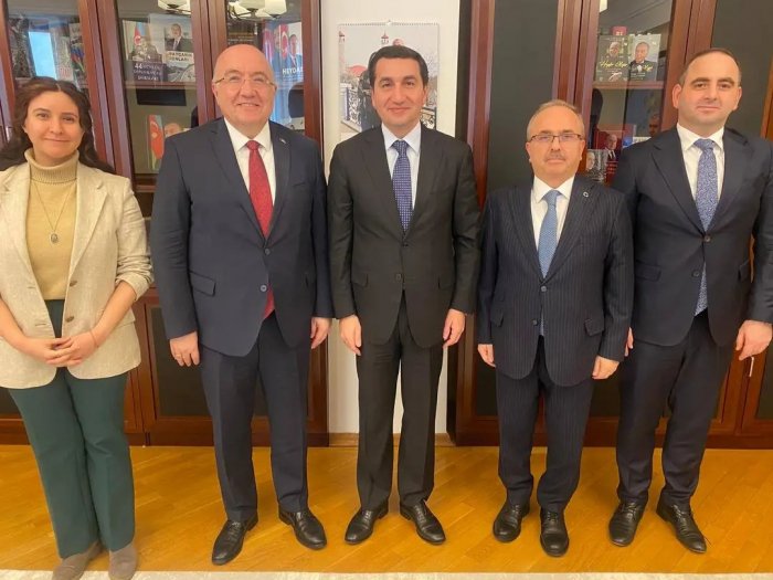Hikmət Hacıyev Türkiyə XİN nümayəndəsi ilə görüşüb |    FOTO   