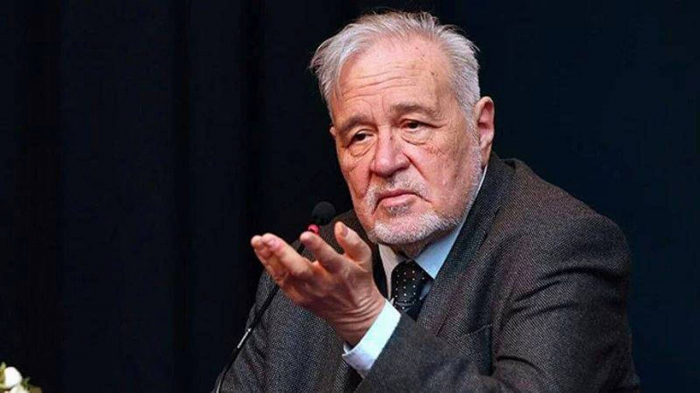 İlber Ortaylı vəfat edib  
