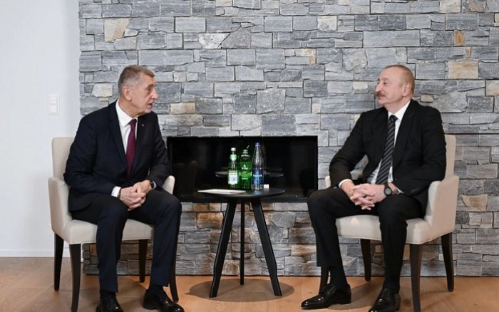    İlham Əliyev Çexiyanın Baş nazirinə təşəkkür edib  | FOTO 
   