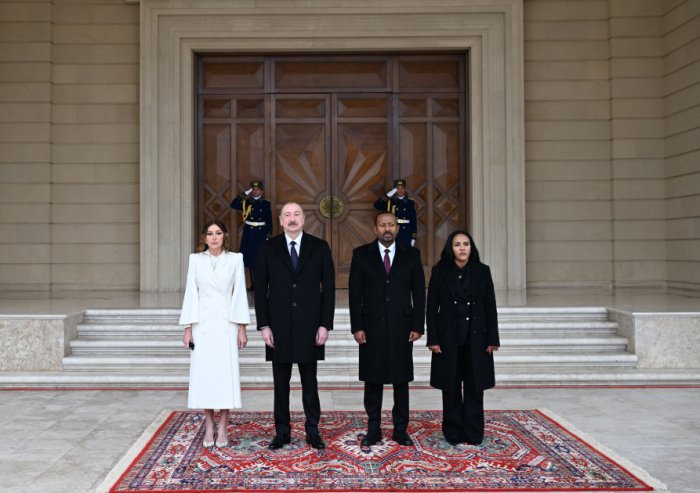  El Presidente Ilham Aliyev mantuvo una reuni&oacute;n ampliada con el Primer Ministro de Etiop&iacute;a y se firmaron varios documentos entre ambos pa&iacute;ses 