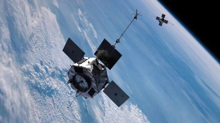NASA-nın peyki Yerə doğru uçur