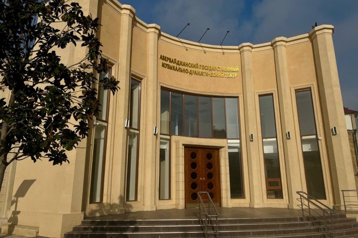 Putin Dərbənddə Azərbaycan teatrının açılışını edəcək