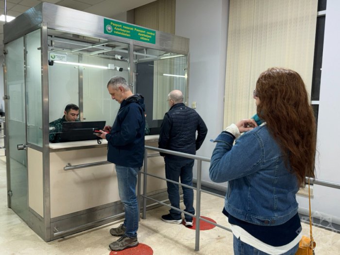 Xarici diplomatların təxliyəsi davam edir