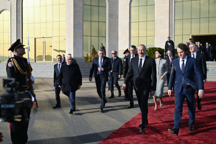    Prezident İlham Əliyevin Gürcüstana dövlət səfəri başa çatıb    l FOTOLAR        

