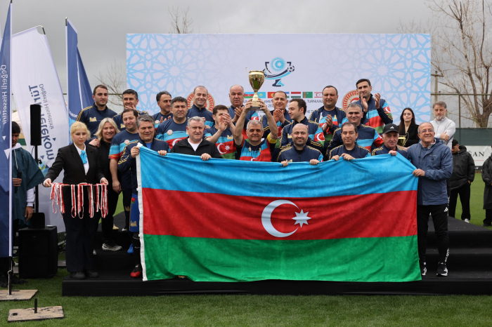 Milli Məclisin komandası futbolda gümüş medal qazanıb  l FOTOLAR 