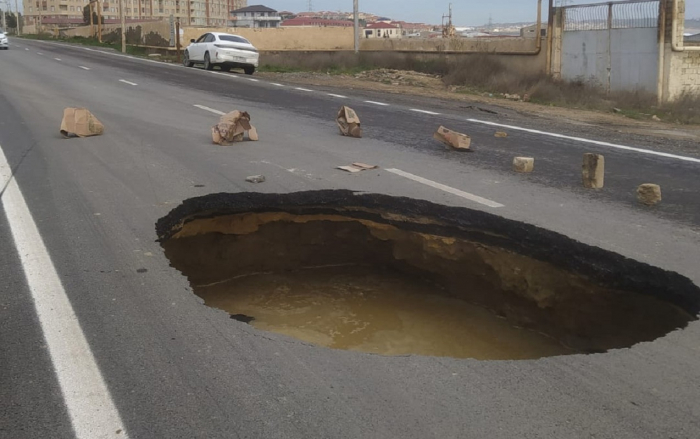 Masazırda yol çökdü   | FOTOLAR  
