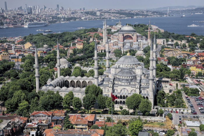 Azərbaycanlı qadın İstanbulda itkin düşdü