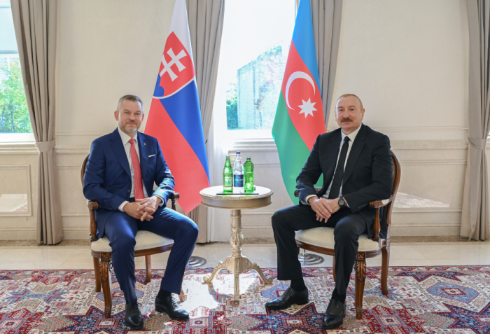    İlham Əliyev Slovakiya prezidenti ilə görüşüb   