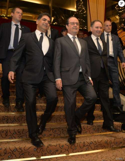 Hollande relance l`idée d`une loi punissant la négation du « génocide arménien »