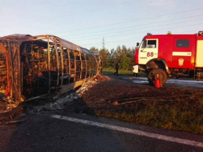 Russie: Quatorze morts dans un accident d'autocar