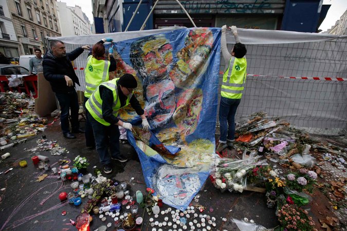 In Paris, Archivists Preserve Tokens of Grief