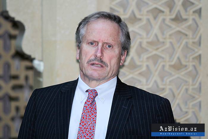 "Nous essayons d'aider à résoudre le conflit du Karabakh", ambassadeur américain
