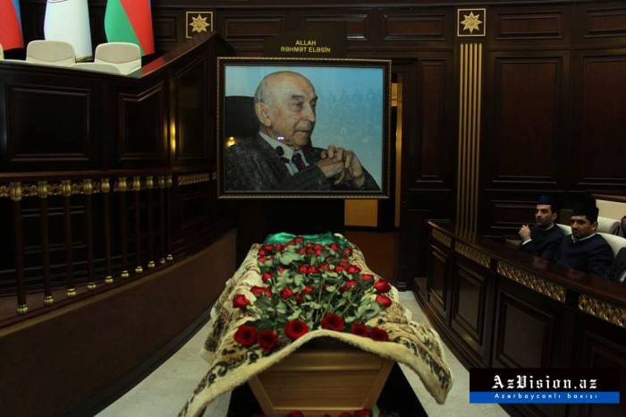 L’Azerbaïdjan rend un dernier hommage à Lotfi Zadeh - PHOTOS