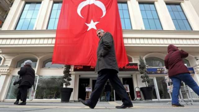 Crisis resolved: U.S. embassy in Ankara says Turkey lifting all Visa restrictions
Crisis resolved: U.S. embassy in Ankara says Turkey lifting all Visa restrictions
