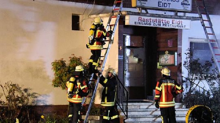 Brandstiftung in Bingen: Polizei entdeckt Hakenkreuze nach Hausbrand