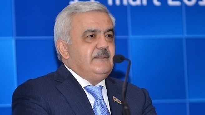 Rovnag Abdullayev réélu en Azerbaïdjan