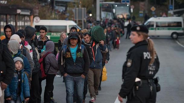 Allemagne: Une grenade lancée sur les réfugiés
