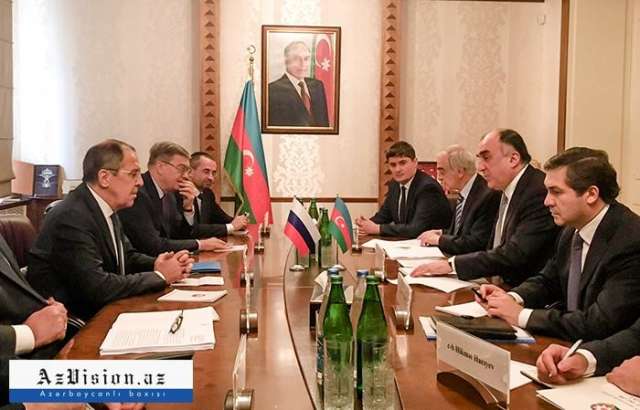 Azerbaijani, Russian FMs sign joint document in Baku
