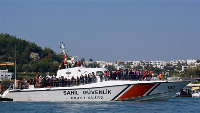 22 refugees die as wooden boat capsizes off Turkey coast