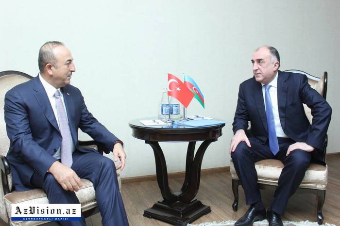 Mammadyarov reçoit Mevlut Cavusoglu