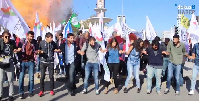 Mehr als Tausend gedenken an Anschlagsopfer in Ankara -  VIDEO