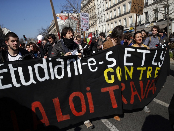 “Nuit debout“-Proteste: Hunderte Jugendliche randalieren in Paris