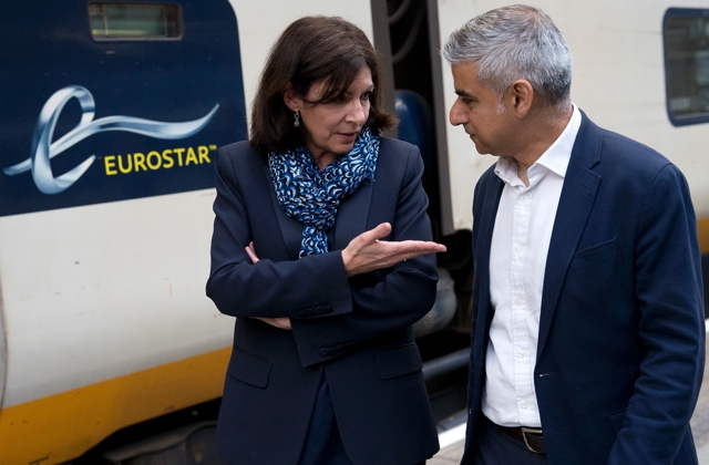 Sadiq Khan et Anne Hidalgo se moquent du "stupide" Trump