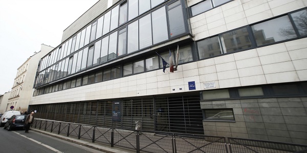 277 migrants qui occupaient un lycée parisien évacués