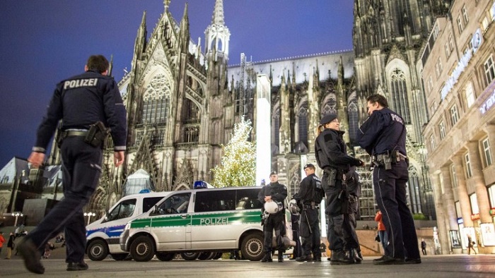 1.500 Polizisten sichern Kölns Silvester