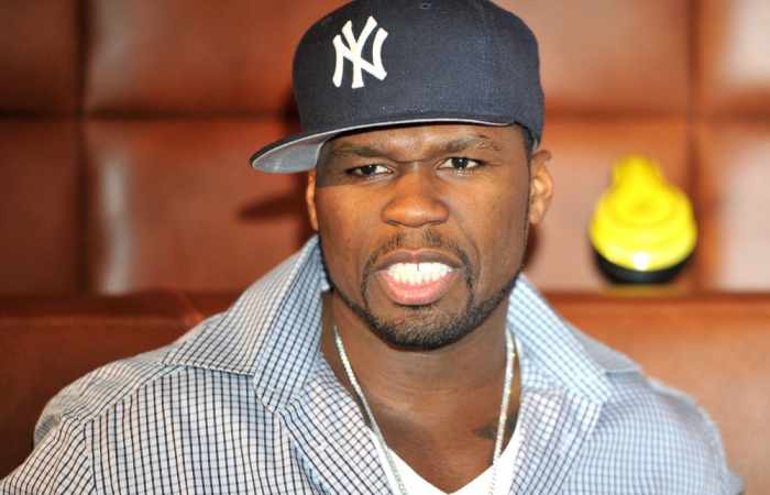 50 Cent cogne une fan en plein concert - VIDEO