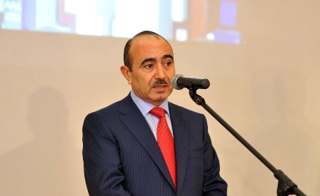 `Qərb media standartları artıq yaramır` - Əli Həsənov