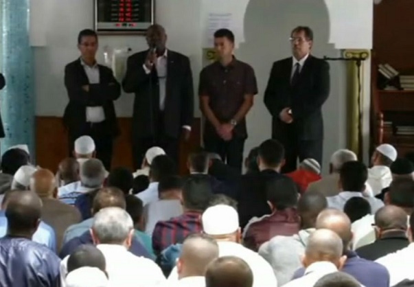 La mosquée de Saint-Etienne-du-Rouvray refuse d`inhumer l`un des deux terroristes