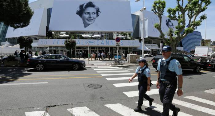 Wegen Bombenalarms: Festival-Palast von Cannes kurzzeitig evakuiert