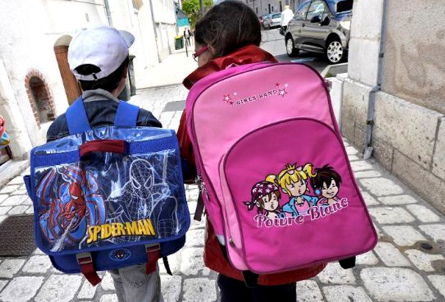 Məktəbli çantası uşaqlarda hansı fəsadlar yaradır?