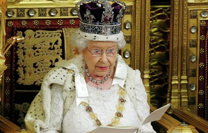 Queen ruft zu Sondersitzung in Buckingham