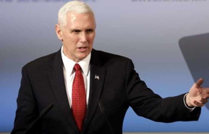 Corée du Nord: "Toutes les options sont sur la table" (Pence)