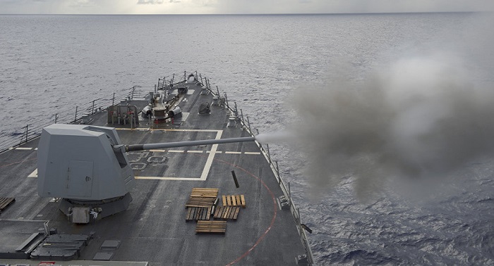 Warnschüsse auf iranisches Schiff: „USA spielen Weltpolizist“