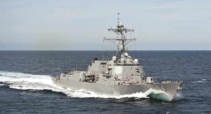 Persischer Golf: Hier verjagen iranische Schnellboote den US-Zerstörer – VIDEO