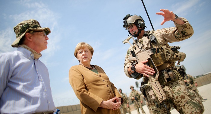 Neues Positionspapier zu Russland: Merkel steht auf Konfrontation