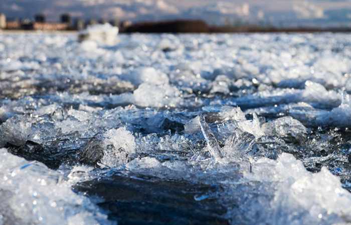 Kanada: 200 Passagiere mit Linienschiff eingefroren