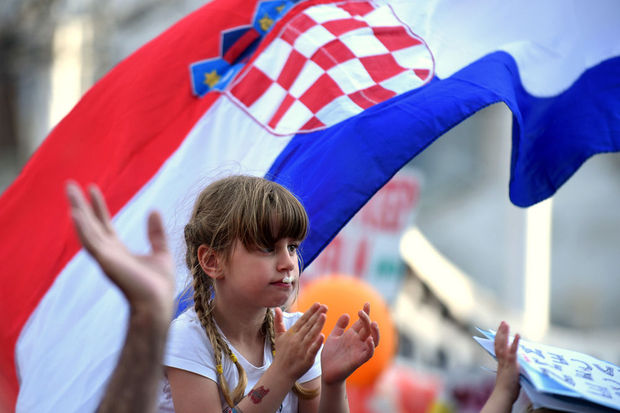 Croatie: le Parlement vote sa dissolution
