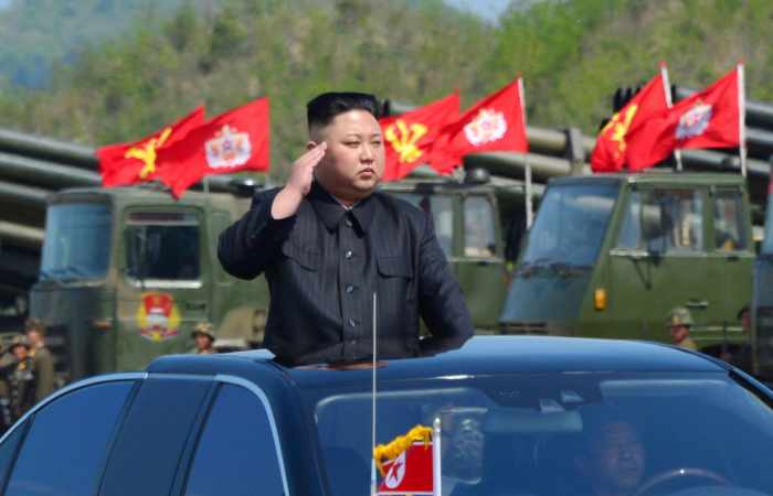 Großes Ballern: Nordkoreas Armee feiert sich mit Rekord-Manöver