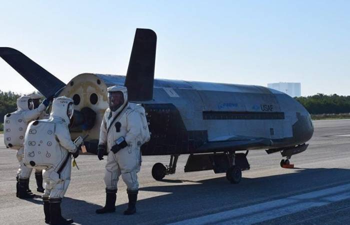Geheimes Raumfahrzeug der US Air Force nach zweijähriger Mission aus dem All zurück