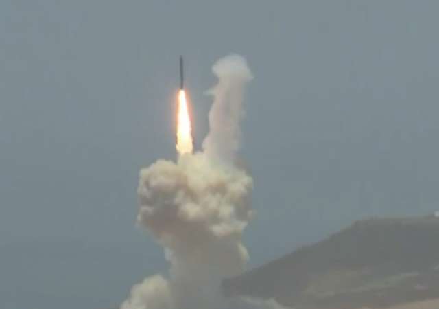 US-Raketen fliegen über Pazifik