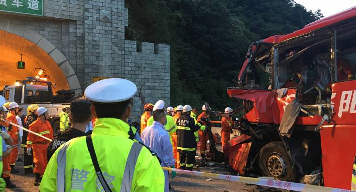 Schwerer Bus-Crash in China fordert Dutzende Tote