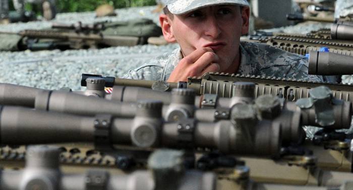 Erstmals in der Geschichte: USA bewilligen kommerziellen Waffenverkauf an Kiew
